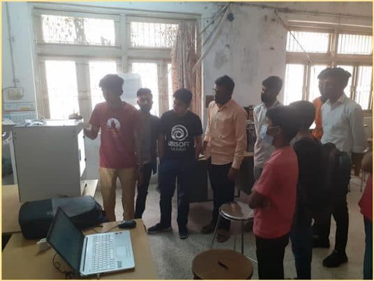 Installation of 3-D Printer at Campus (1)