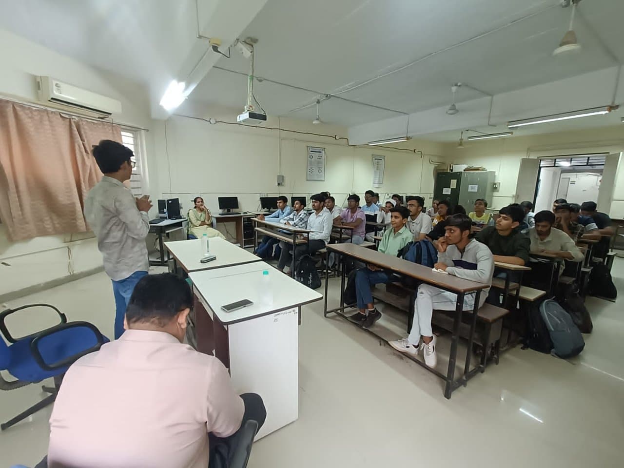 Expert Talk: Career Guidance for ECE Industry (2)