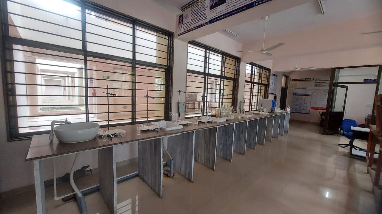 Chemistry Lab - 2, Chemistry Lab