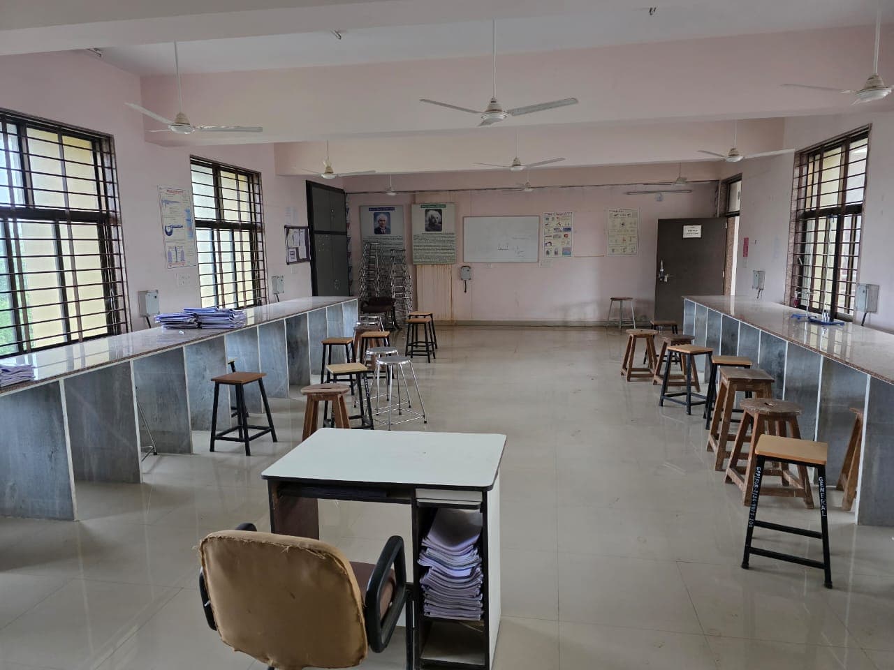 Physics Lab, Physics Lab