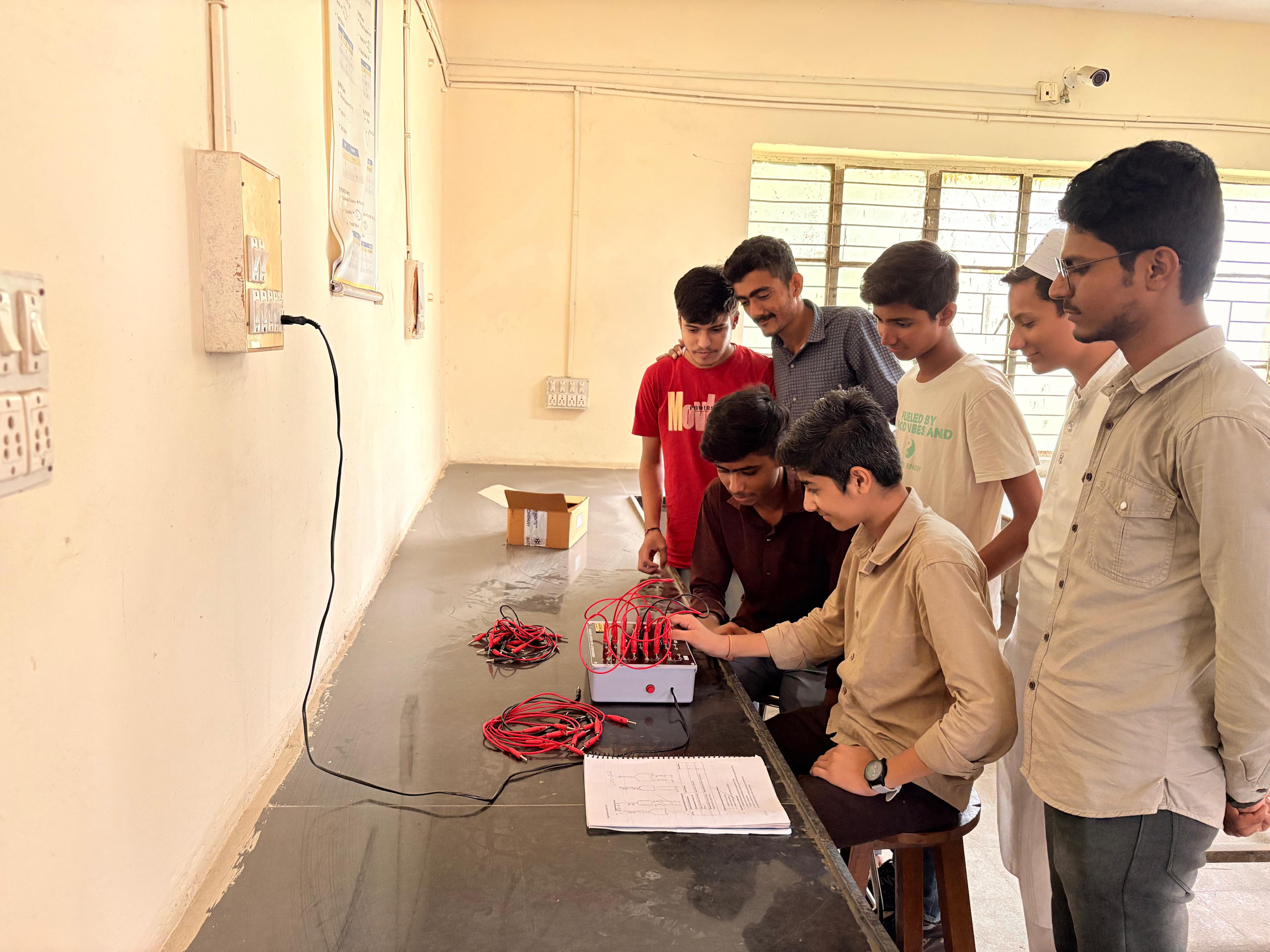 Electronics Lab, Electronics Lab