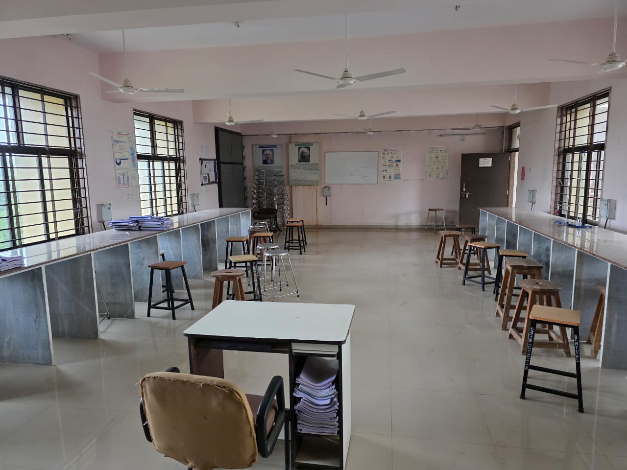 Physics Lab, Physics Lab